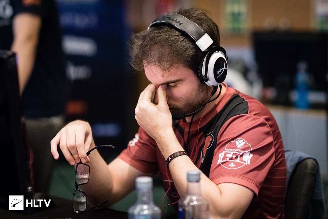 HOLMES CSGO