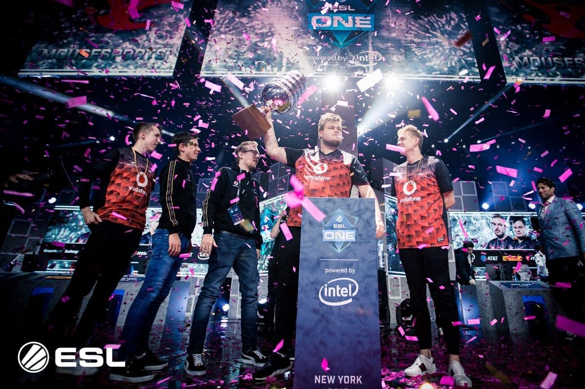 ESL One New York Mouz