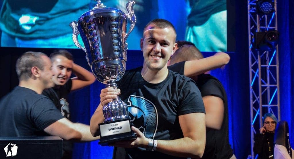 Miloš "dEE" Marčeta
