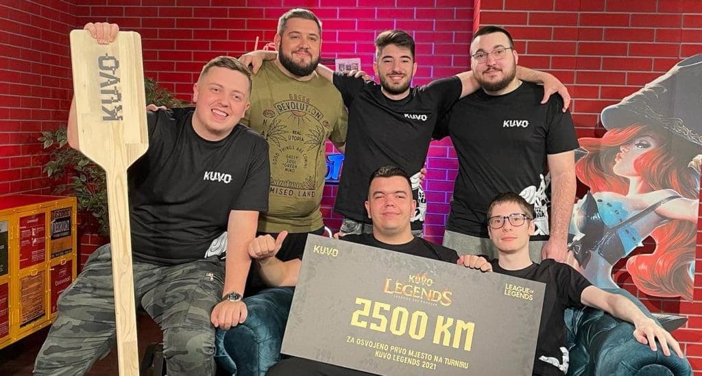 Kuvo Legends luzeri