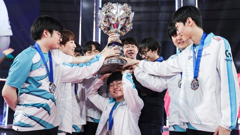 DWG KIA goes into finals Worlds 2021