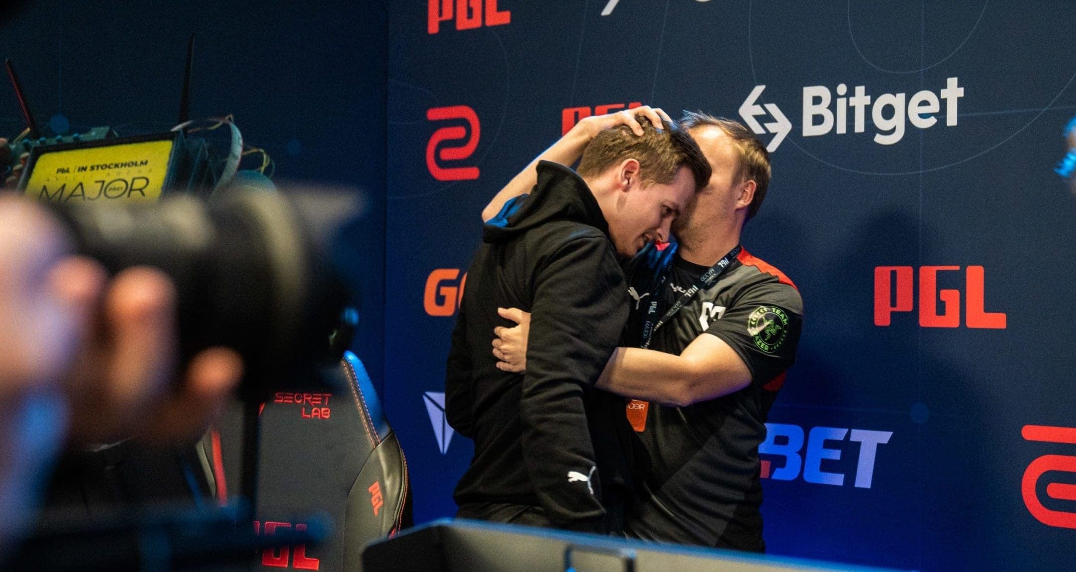 MOUZ