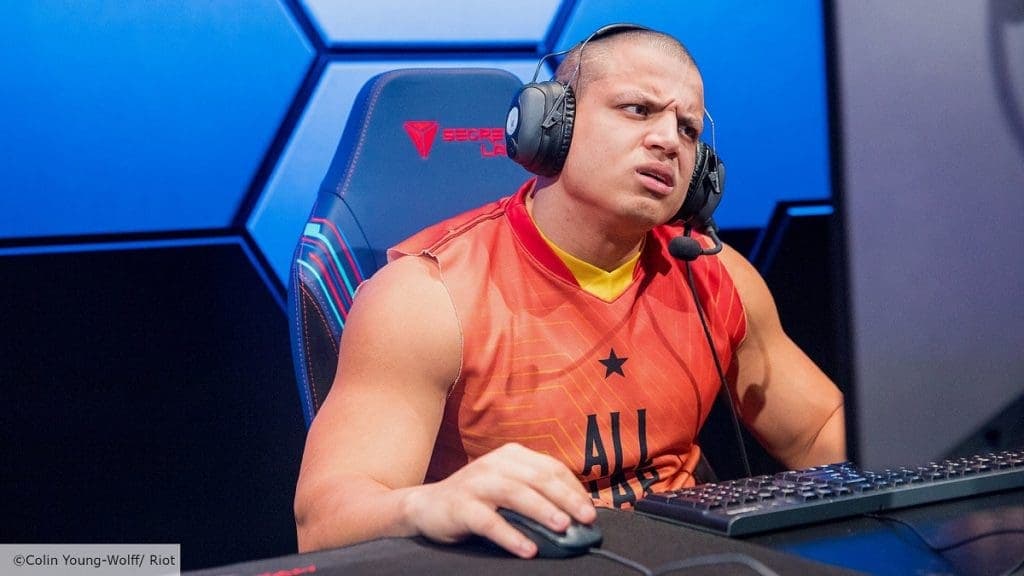Streamer Tyler1 left T1