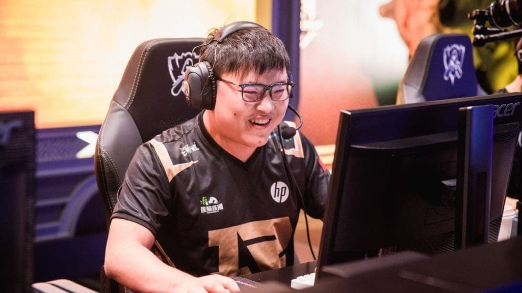 Uzi takes a break from pro play
