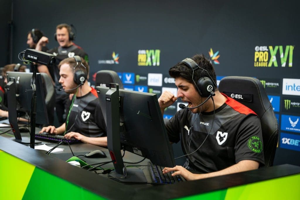 MOUZ