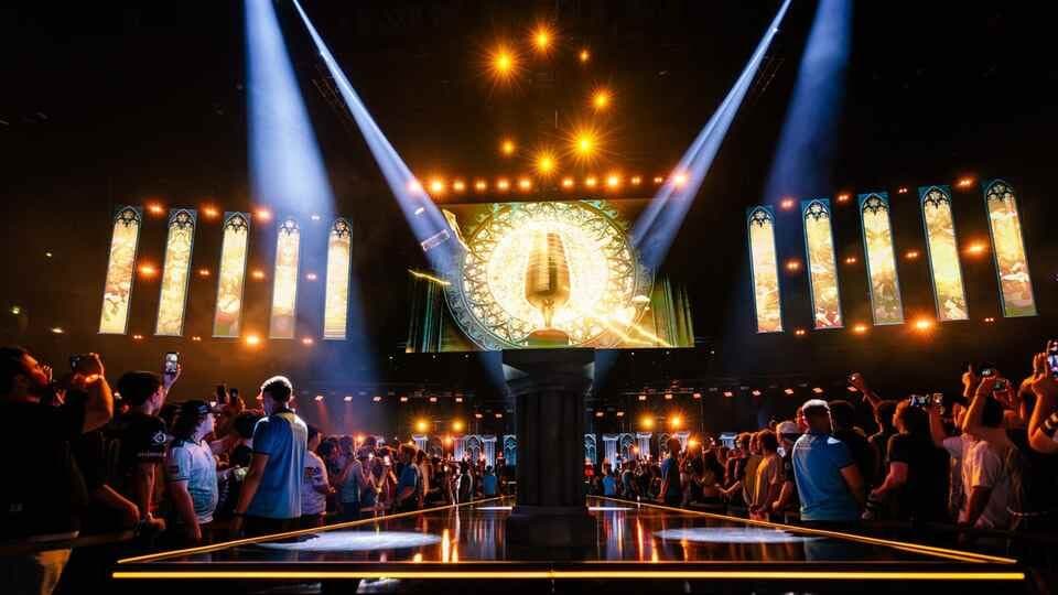 Trofej IEM Cologne Majora 2026 u punoj areni