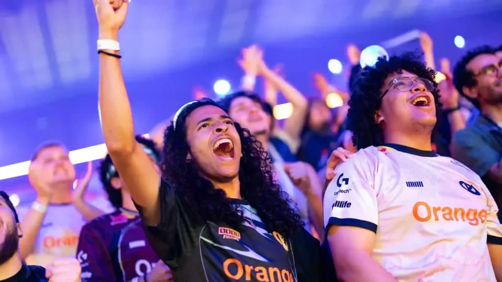 Publika slavi tijekom Esports World Cupa u Parizu