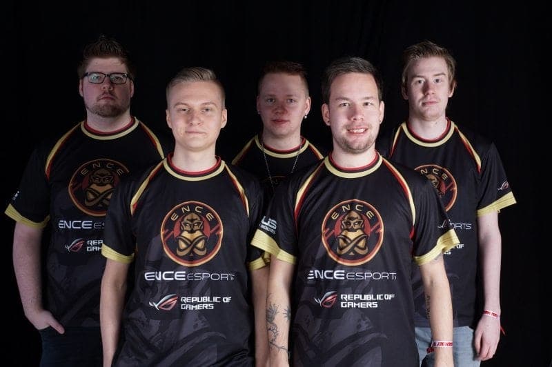 CSGL, csgo, dh minor, dignitas, dreamhack minor, efrag, ence, epsilon, esl one cologne, ESL One Cologne 2016 main Qualifer, godsent, hellreisers, lounge gaming, minor, sk gaming, Vale Minor