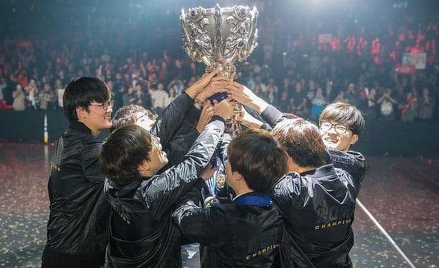 Worlds champions T1 2016