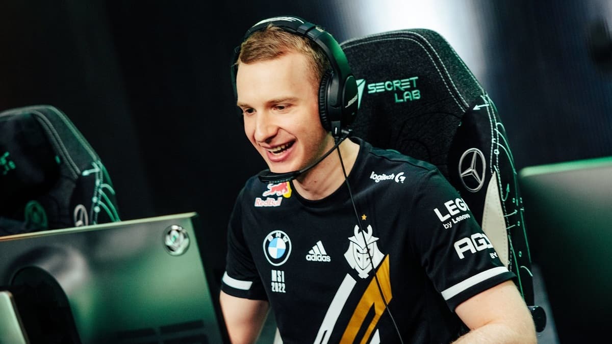 G2 Esports take down T1 and remain undefeated