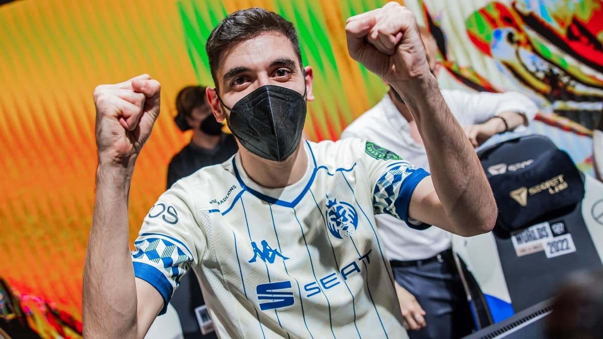 MAD Lions and Fnatic undefeated at Worlds