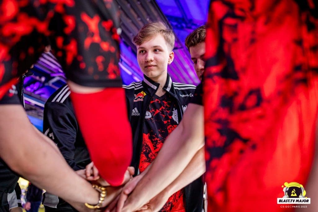 G2 m0NESY